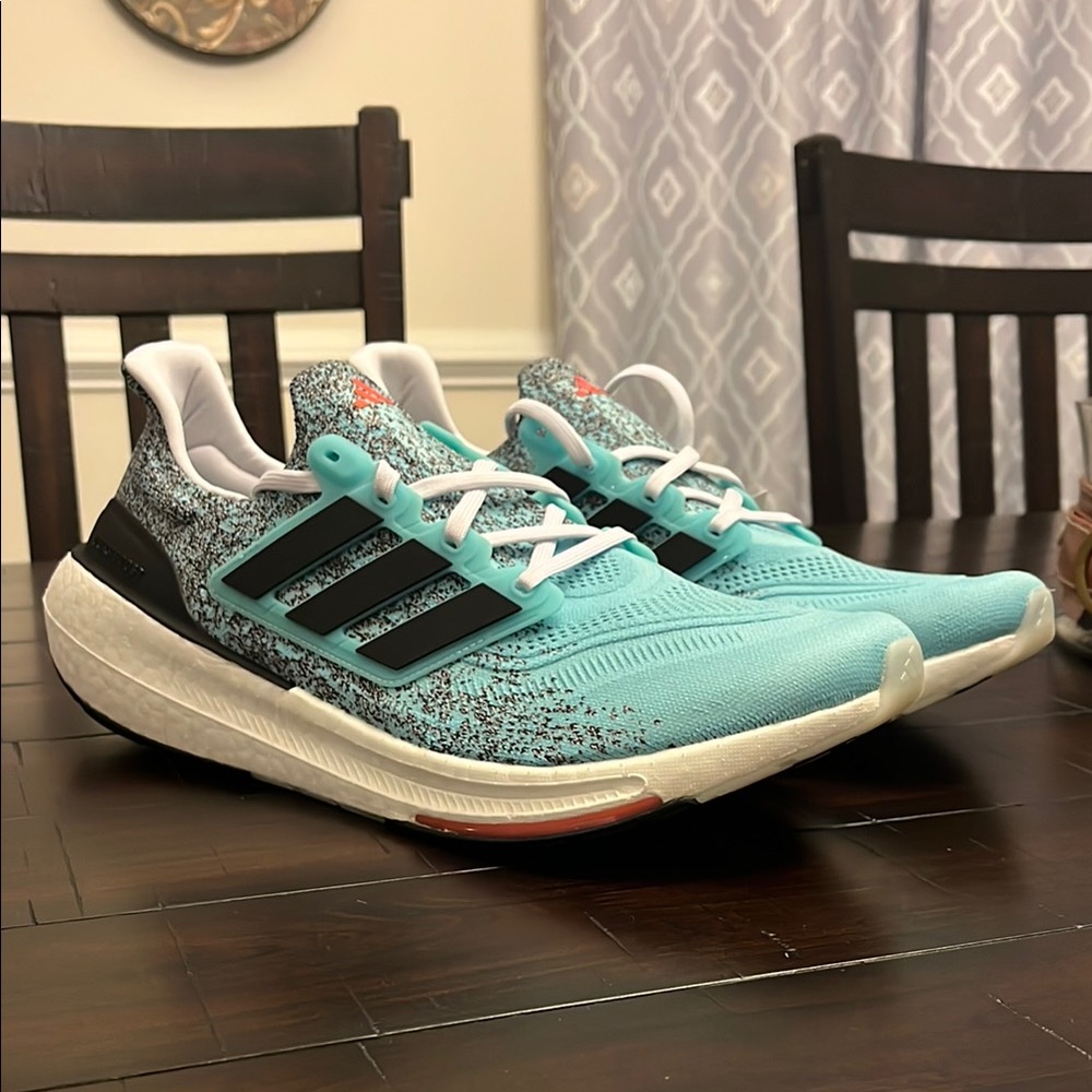 Adidas Ultraboost Light Boost Shoes Sneakers new Aqua IE1694 Mens Size 18